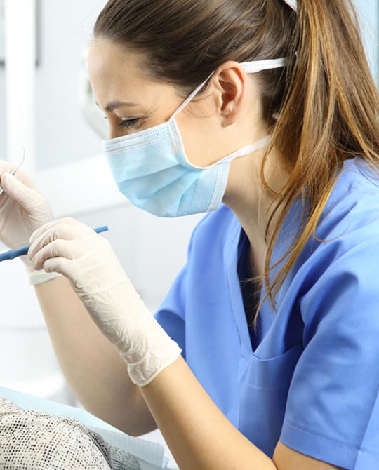 équipement femme dentiste